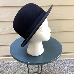 Men’s bowler hat